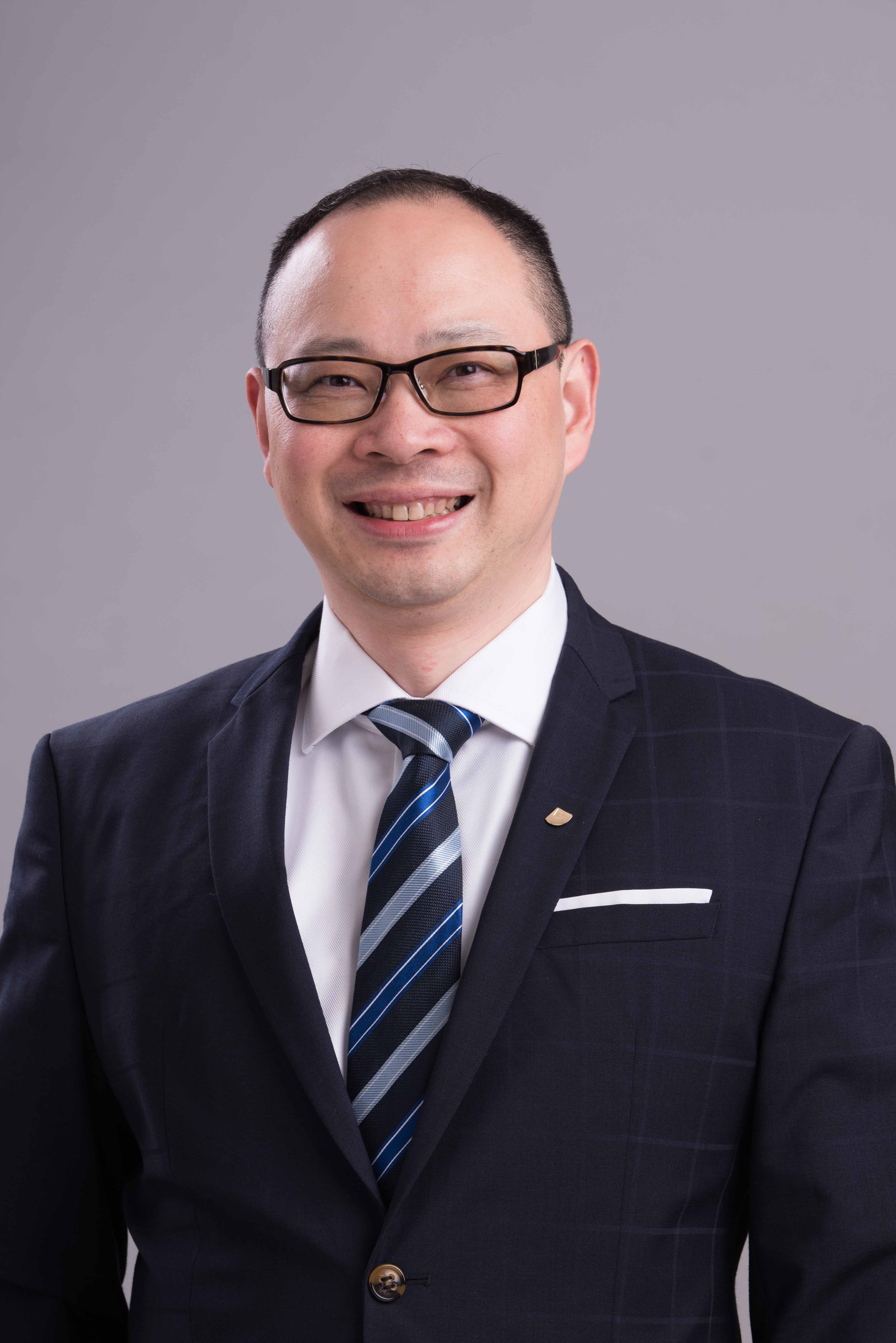Simon Je - HKIBFA - Founder & Chairman
